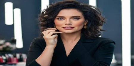 How to Become a Makeup Artist Professionally