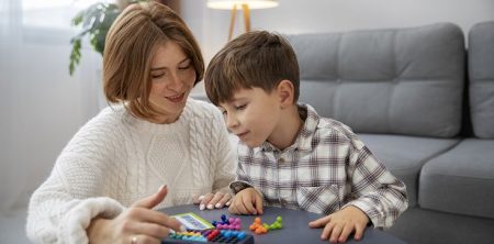 Supporting Autistic Children: Practical Solutions for Teachers and Parents