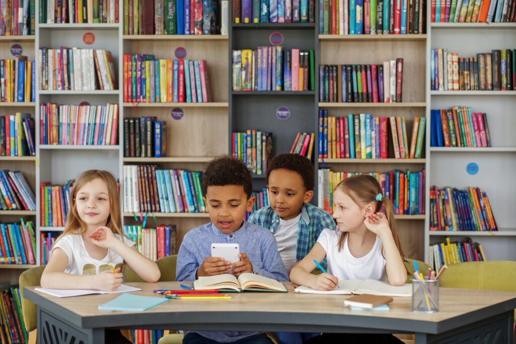 Class Writing Library Classroom Libraries: Development and Organization - Dr. Matthew Lynch